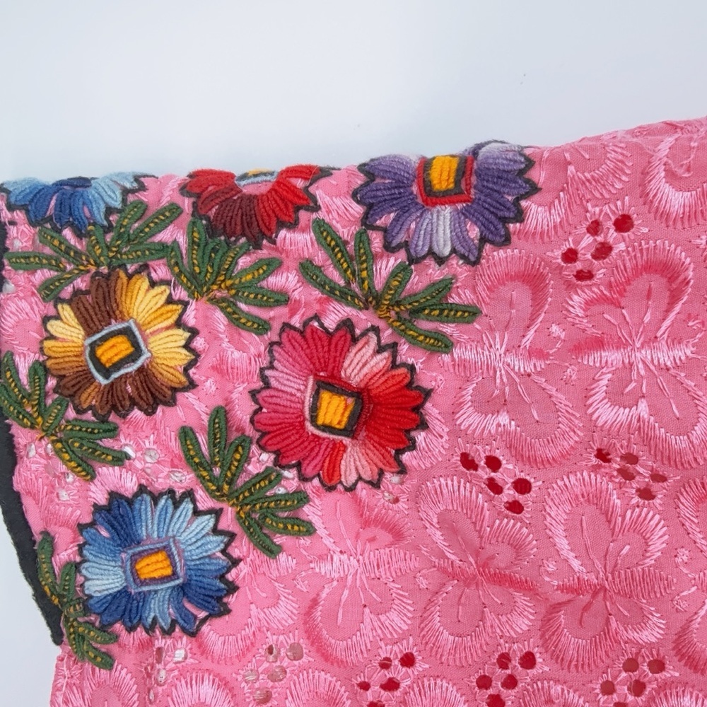 Guatemalan Huipil Blouse Cover Up, hand-embroidered - Picture 6 of 9